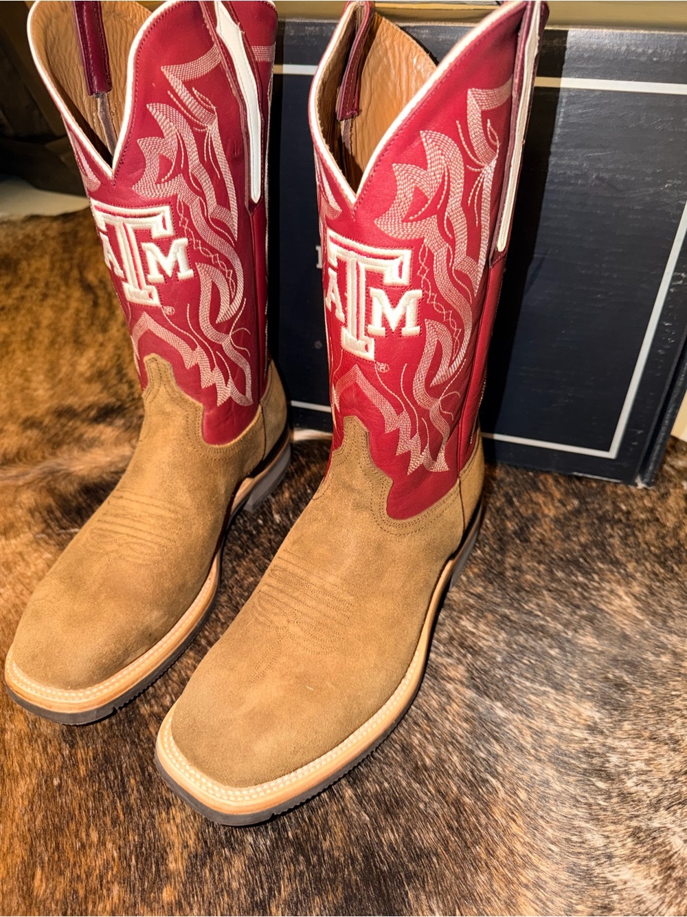 LUCCHESE MEN'S A&M HORSEMAN BARN BOOT– Size 11 EE 🤠 - Picture 2 of 7
